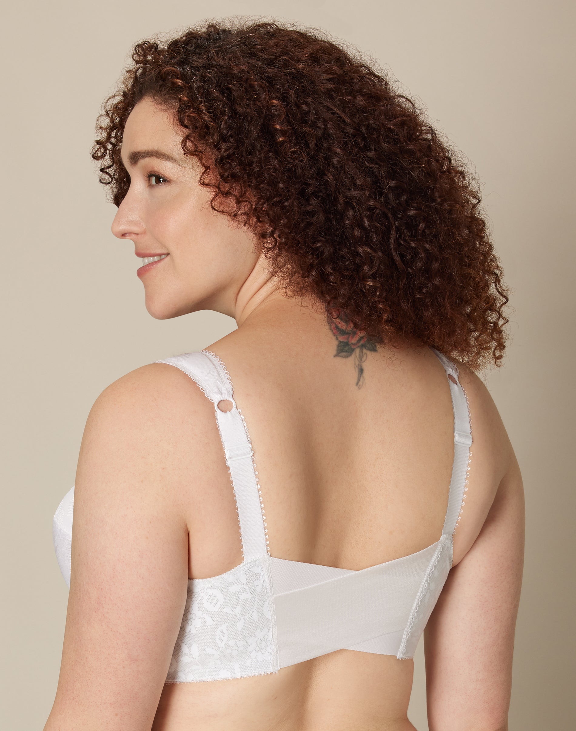 Playtex 18 Hour Supportive Front Close Flexible Back Wireless Bra